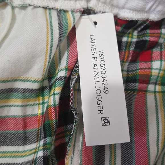 Secret Treasures Plaid Pajama Pants - Red, Green, White Size Small NWT - Picture 4 of 7